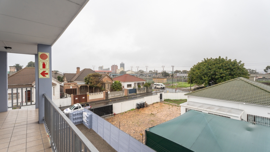 2 Bedroom Property for Sale in Maitland Western Cape